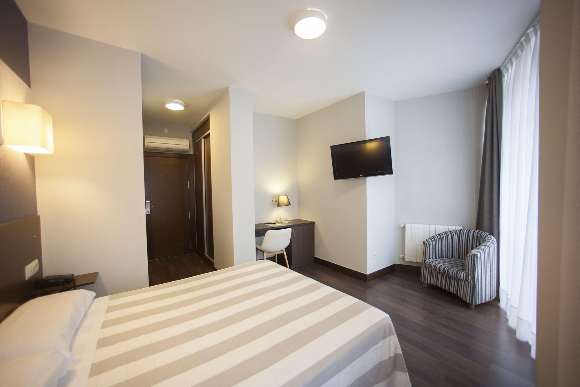 Hotel Sirimiri Bilbao Luaran gambar