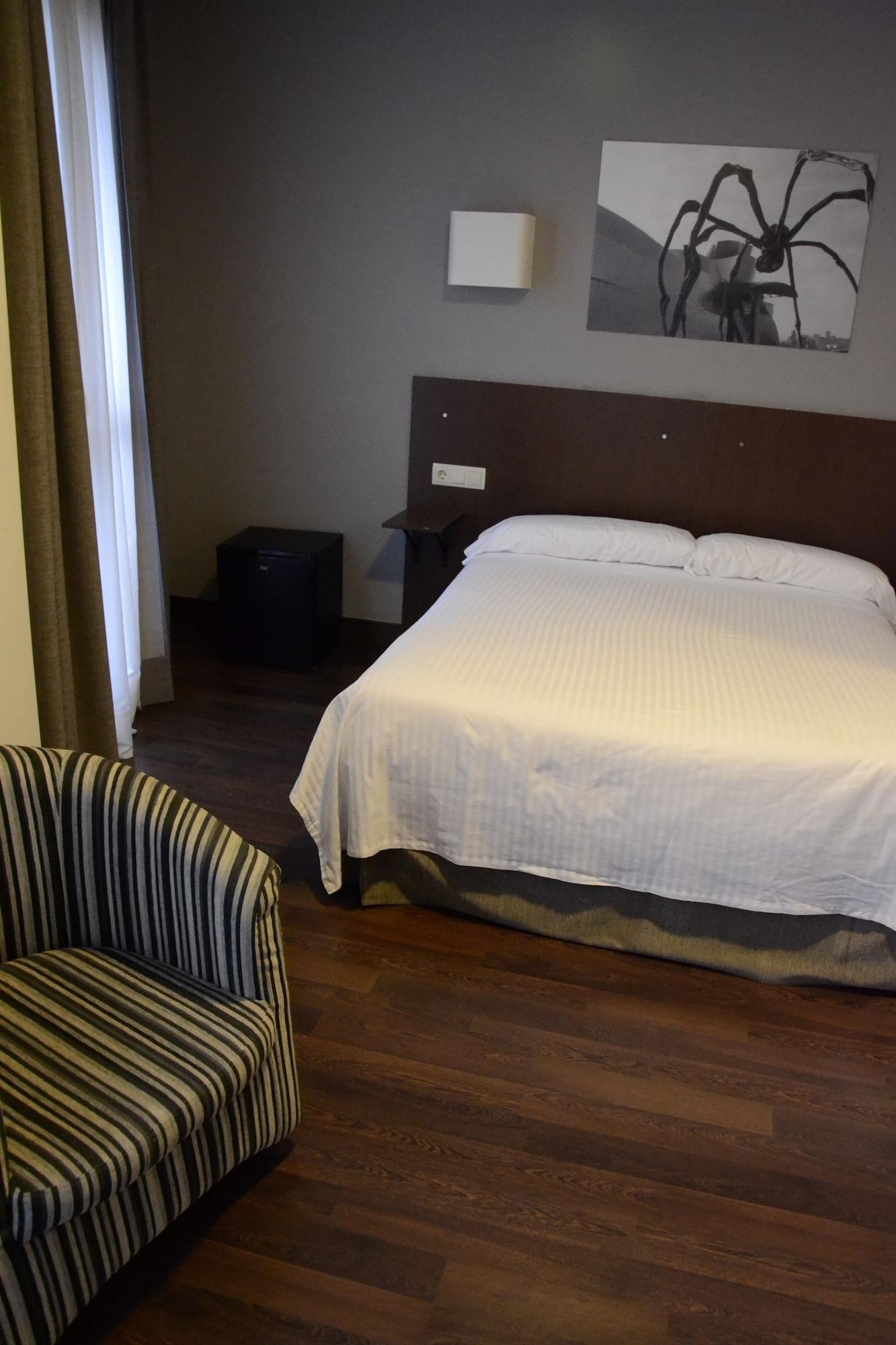 Hotel Sirimiri Bilbao Luaran gambar