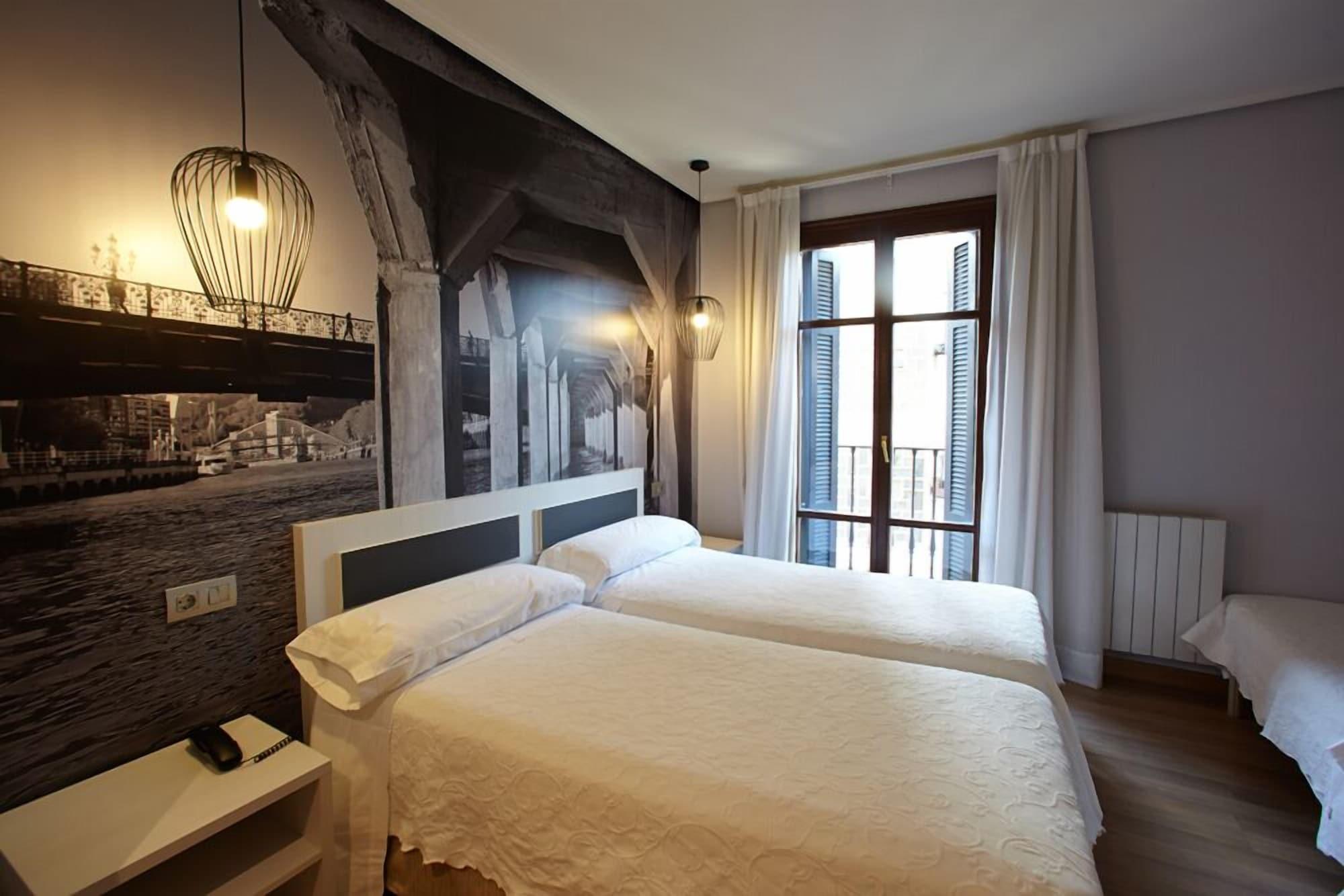 Hotel Sirimiri Bilbao Luaran gambar