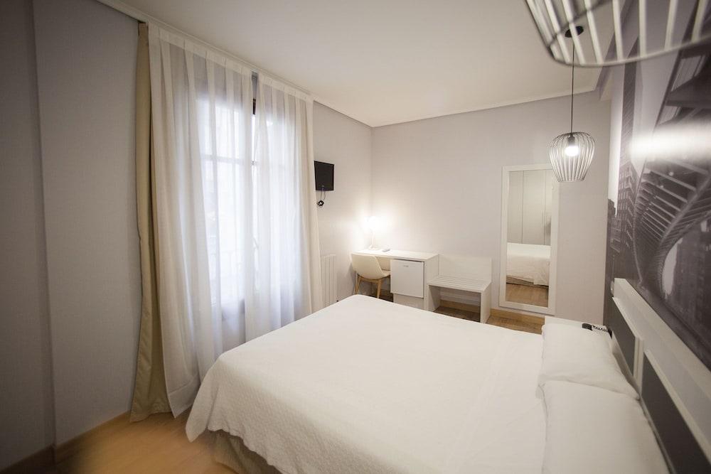 Hotel Sirimiri Bilbao Luaran gambar