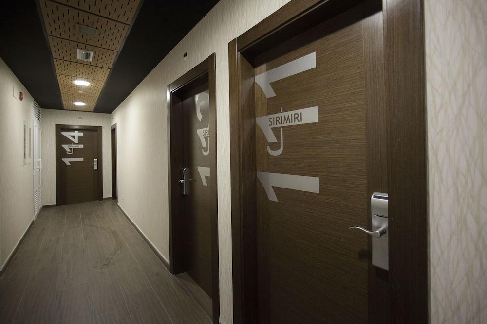 Hotel Sirimiri Bilbao Luaran gambar