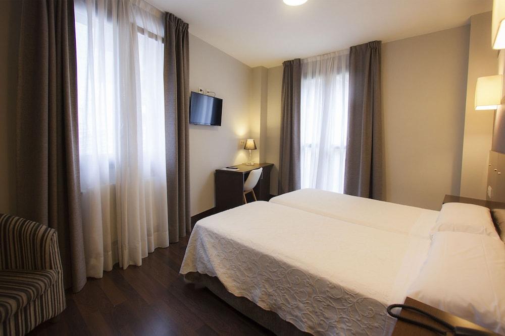 Hotel Sirimiri Bilbao Luaran gambar
