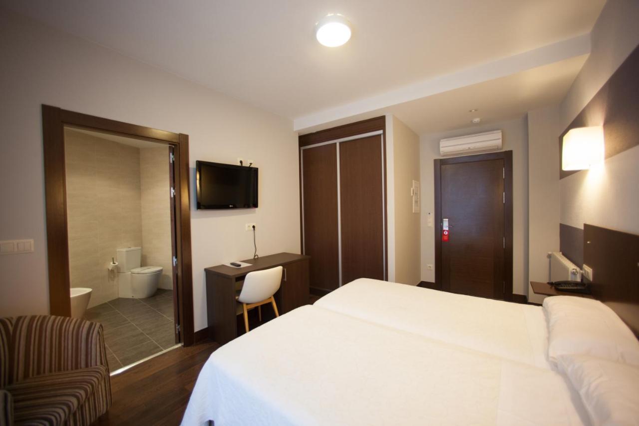 Hotel Sirimiri Bilbao Luaran gambar