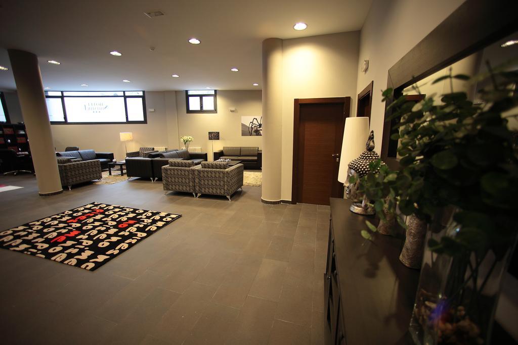 Hotel Sirimiri Bilbao Luaran gambar