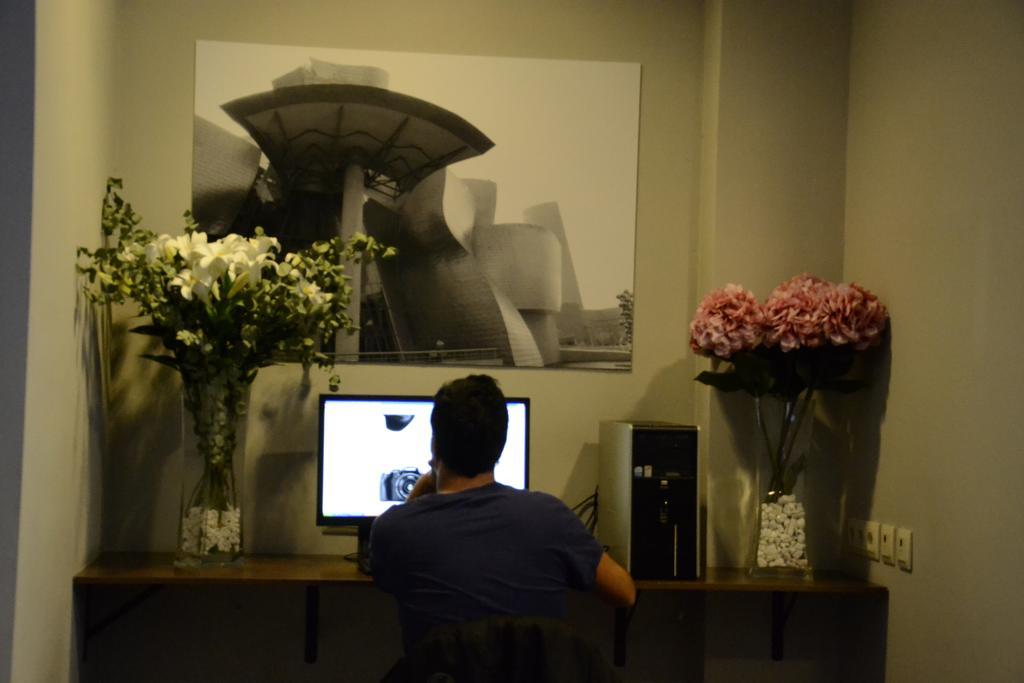 Hotel Sirimiri Bilbao Luaran gambar
