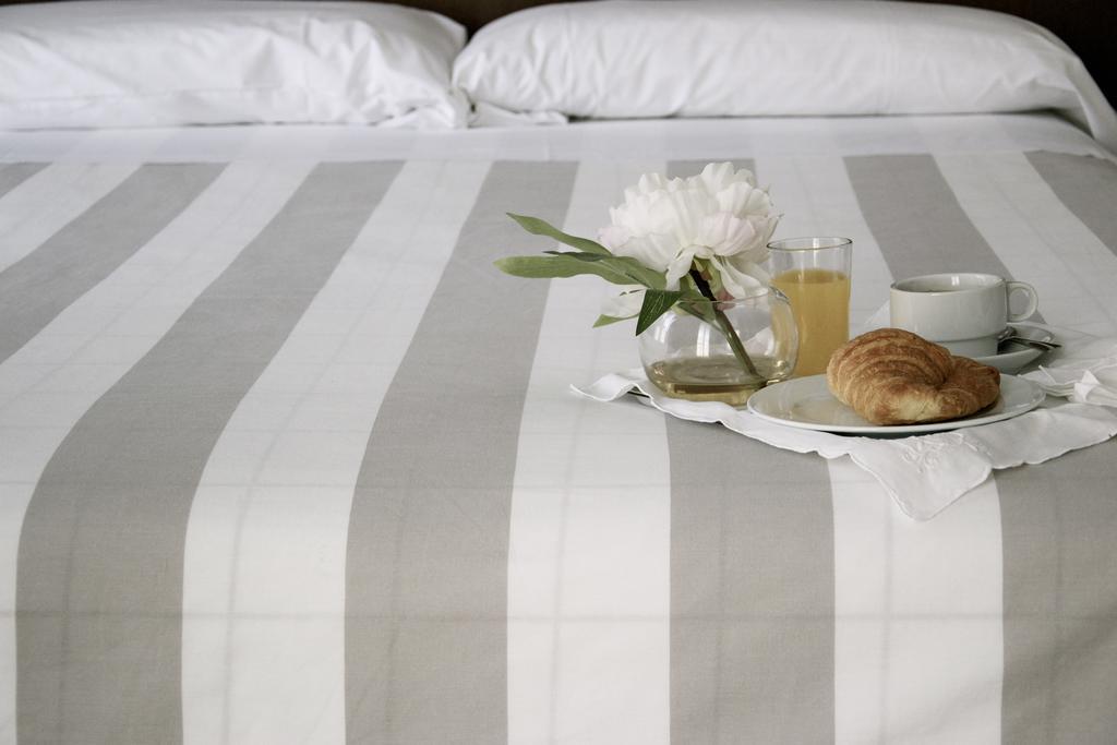 Hotel Sirimiri Bilbao Luaran gambar