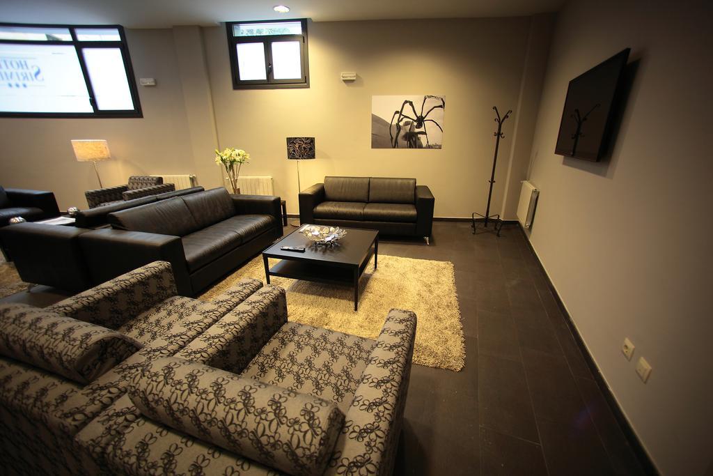 Hotel Sirimiri Bilbao Luaran gambar