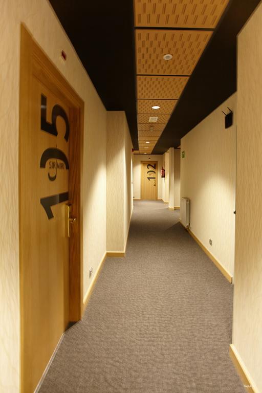 Hotel Sirimiri Bilbao Luaran gambar