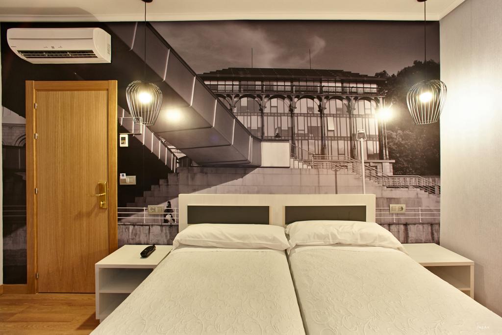 Hotel Sirimiri Bilbao Luaran gambar
